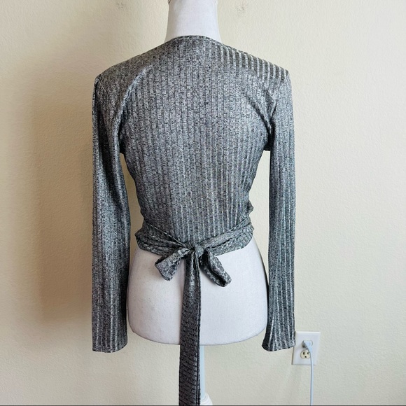 Forever 21 Silver Grey Metallic Surplice Wrap Tie Long Sleeve Blouse Top - Picture 2 of 6